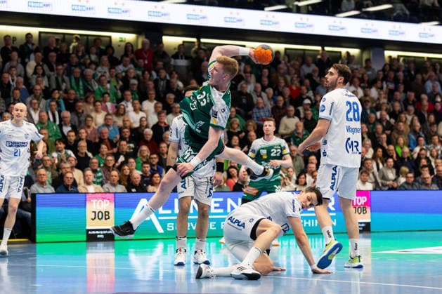 Ymir GISLASON FRISCH AUF Goeppingen, 33 GER, FRISCH AUF Goeppingen vs TBV Lemgo, Handball, Bundesliga, Matchday 16, Season 2025 2026, 10 12 2025, GER, FRISCH AUF Goeppingen vs TBV Lemgo, Handball, Bundesliga, Matchday 16, Season 2025 2026, 10 12 2025, Goeppingen Copyright: xEibnerxPressefoto OliverxSchmidtx EP_OST