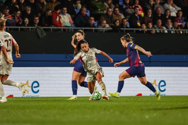 Catarina Amado ( SL Benfica Womens team ) in action during the match between FC Barcelona, Barca Womens team and SL Benfica Womens team, valid for Womens Champions League 2025 2026 at Estadi Johan Cruyff on 10 December 2025. Barcelona Estadi Johan Cruyff Barcelona Portugal Copyright: xIMAGOx xPRIMExSPORTSxIMAGESx xFILIPExOLIVEIRAx