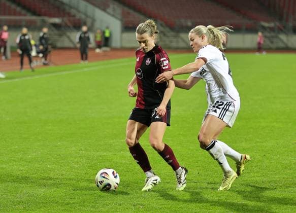 10 12 2025 Soccer Season 2025 2026 1 Womens Soccer Bundesliga 11 Matchday 1 FC Nürnberg FCN Club SG Eintracht Frankfurt SGE Sportfoto Zink DaMa xdaxmax Nastassja Lein 24, 1 FC Nürnberg FCN Nadine Andrina Riesen 22, Eintracht Frankfurt