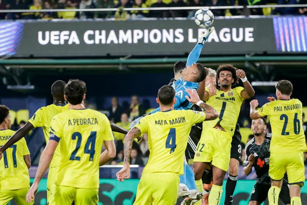 Villarreal CF v F.C. Copenhagen - UEFA Champions League 2025 26 League Phase MD6 Villarreal s Luiz Lucio Reis Junior plays during the UEFA Champions League match between Villarreal CF and F.C. Copenhagen at La Ceramica Stadium in Villarreal, Spain, on December 10, 2025. Villarreal Spain  Copyright: xJosexMiguelxFernandezx originalFilename:fernandezdevelascosanz-villarre251210_npsby.jpg