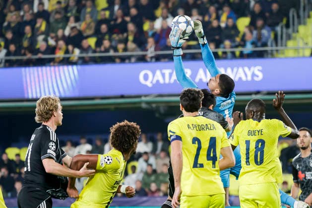 Villarreal CF v F.C. Copenhagen - UEFA Champions League 2025 26 League Phase MD6 Villarreal s Luiz Lucio Reis Junior plays during the UEFA Champions League match between Villarreal CF and F.C. Copenhagen at La Ceramica Stadium in Villarreal, Spain, on December 10, 2025. Villarreal Spain  Copyright: xJosexMiguelxFernandezx originalFilename:fernandezdevelascosanz-villarre251210_npW0b.jpg