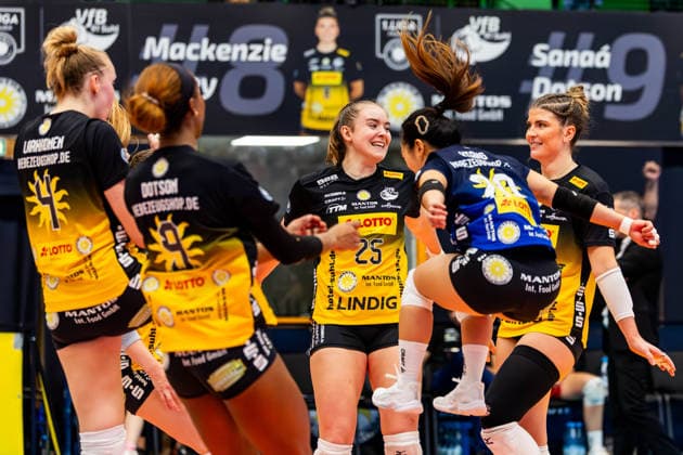 10 12 2025, GER, Volleyball, Women, Season 25 26, ZOI DVV Pokal, Semifinal, VfB 91 Suhl Lotto Thueringen Dresdner SC Monika Brancuska VfB Suhl Lotto Thueringen 98527 Suhl Sporthalle Wolfsgrube Thüringen Germany