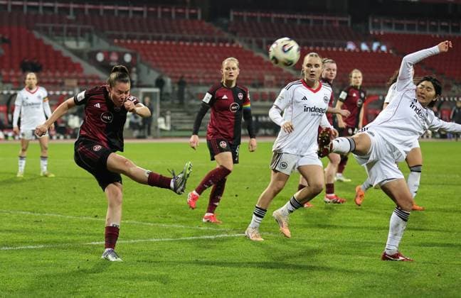 10 12 2025 Soccer Season 2025 2026 1 Womens Soccer Bundesliga 11 Matchday 1 FC Nuremberg FCN Club SG Eintracht Frankfurt SGE Sportfoto Zink DaMa xdaxmax Julia Pollak 22, 1 FC Nuremberg FCN Remina Chiba 15, Eintracht Frankfurt