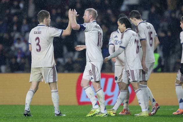 BAKU , 10-12-2025 , Tofiq Bahramov Stadion , Season 2025 2026 , UEFA Champions League football , match between FK Qarabag and Ajax Amsterdam , picture shows goal celebration by Ajax player Davy Klaassen Qarabag - Ajax  x200104637x Copyright: