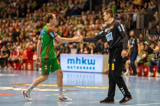Germany HBL DAIKIN Handball Bundesliga 2025 26, 16 Matchday SC Magdeburg vs MT Melsungen GETEC Arena Magdeburg Sergey Hernandez Ferrer SC Magdeburg, 1 Felix Claar SC Magdeburg, 7 Copyright: xTomxLauruschkatx
