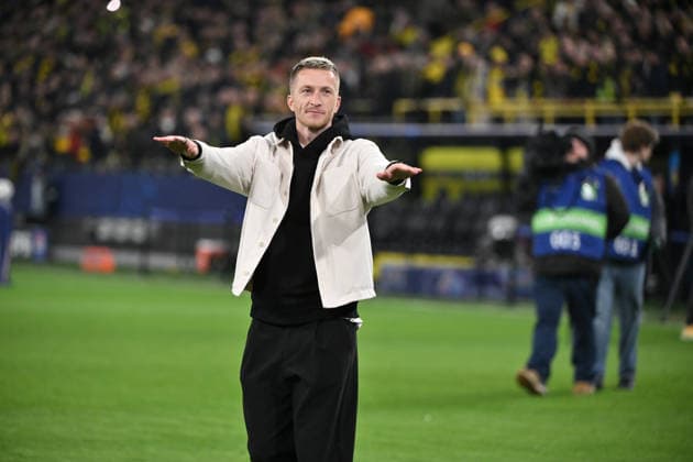 Marco Reus was a guest in the stadium and was celebrated by the fans 10 12 2025, Football, UEFA Champions League 2025 2026, Matchday 6, Borussia Dortmund FK Bodö Glimt UEFA regulations prohibit any use of photographs as image sequences and or quasi video Dortmund Signal Iduna Park Nordrhein Westfalen Germany Team2