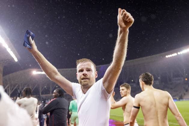 BAKU , 10-12-2025 , Tofiq Bahramov Stadion , Season 2025 2026 , UEFA Champions League football , match between FK Qarabag and Ajax Amsterdam , picture shows celebration after the match by Ajax player Davy Klaassen Qarabag - Ajax  x200104825x Copyright: