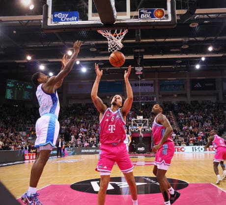 Michael Kessens Telekom Baskets Bonn vs SKYLINERS Frankfurt 11 Speiltag Saison 2025 26