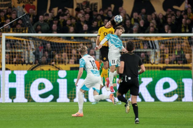 10 12 2025, Football, Season 2025 2026, UEFA Champions League, Matchday 6, Borussia Dortmund FK Bodo Glimt, f l Aaron Anselmino Borussia Dortmund , Ole Didrik Blomberg FK Bodo Glimt , Dortmund Signal Iduna Park NRW Germany xRHR PHOTO DEx Copyright: DennisxEwert RHR-FOTOx RHR-FOTO DE
