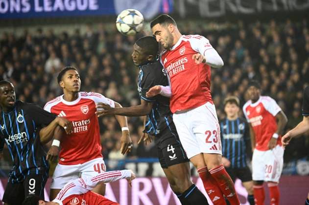 Club Brugge v Arsenal - UEFA Champions League BRUGGE, BELGIUM - DECEMBER 10 : Ordonez Joel defender of Club Brugge and Merino Mikel midfielder of Arsenal during the UEFA Champions League 2025 26 League Phase MD6 match between Club Brugge and Arsenal on December 10, 2025 in Brugge, Belgium, 10 12 2025 Brugge Belgium  Copyright: xPeterxDexVoechtx