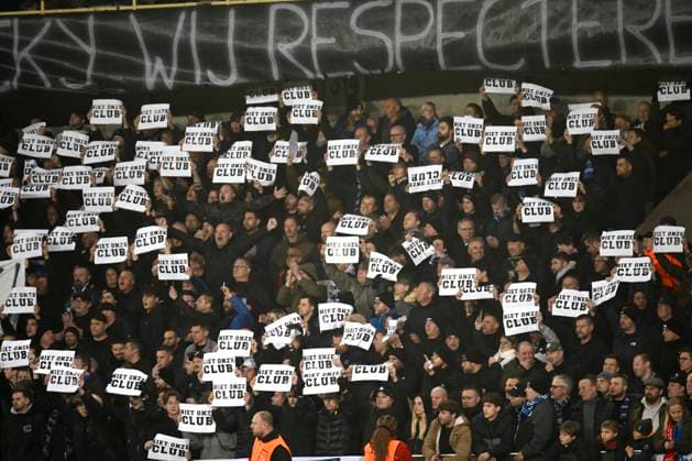 Club Brugge v Arsenal - UEFA Champions League BRUGGE, BELGIUM - DECEMBER 10 : The fans of Brugge thank the former coach Hayen Nicky during the UEFA Champions League 2025 26 League Phase MD6 match between Club Brugge and Arsenal on December 10, 2025 in Brugge, Belgium, 10 12 2025 Brugge Belgium  Copyright: xPeterxDexVoechtx