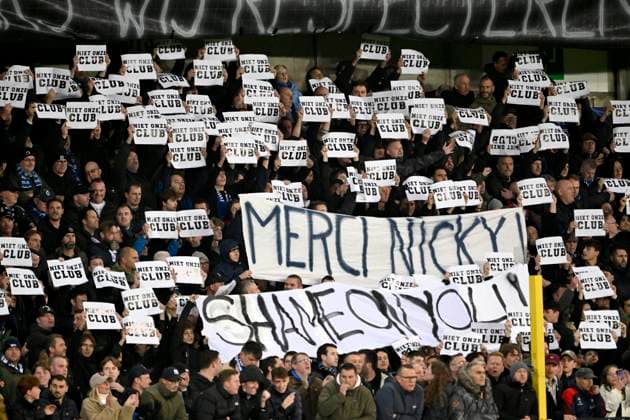 Club Brugge v Arsenal - UEFA Champions League BRUGGE, BELGIUM - DECEMBER 10 : The fans of Brugge thank the former coach Hayen Nicky during the UEFA Champions League 2025 26 League Phase MD6 match between Club Brugge and Arsenal on December 10, 2025 in Brugge, Belgium, 10 12 2025 Brugge Belgium  Copyright: xNicoxVereeckenx