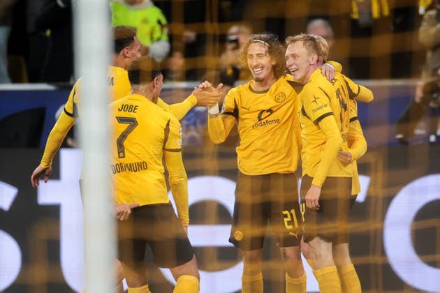 10 12 2025, Football, Season 2025 2026, UEFA Champions League, Matchday 6, Borussia Dortmund FK Bodo Glimt, BVB players celebrate the 1-0 goal by Julian Brandt Borussia Dortmund , Dortmund Signal Iduna Park NRW Germany xRHR PHOTO DEx Copyright: DennisxEwert RHR-FOTOx RHR-FOTO DE