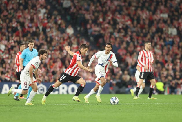 Athletic Club v Paris Saint-Germain - UEFA Champions League 2025 26 League Phase MD1 Athletic Club v Paris Saint-Germain PSG - UEFA Champions Inigo Ruiz De Galarreta (Athletic Club) controls the ball, Credit:Juan Lazkano Avalon Spain, Basque Country, Bilbao, San Mames  Copyright: xJuanxLazkanox xAvalonx 1058232748