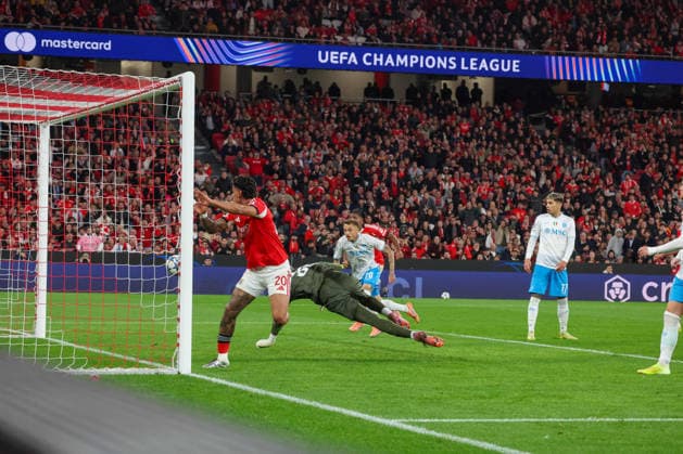 Benfica - Napoli Goal the Richard Rios of Benfica During the pre-match press conference, PK, Pressekonferenz on December 10, 2025, between FC Benfica and SCC Napoli in the Champions League at the Da Luz Stadium in Lisbon. In the photo: Lisbona STADIO DA LUZ LISBONA PORTOGALLO Copyright: xFABIOxSASSOxFabioxSassox Benfica Napoli2025_12_10Fabio Sasso1504