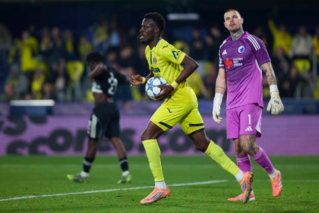 Villarreal CF v F.C. Copenhagen - UEFA Champions League 2025 26 League Phase MD6 VILLARREAL, SPAIN - DECEMBER 10: Tani Oluwaseyi of Villarreal CF celebrates after scoring his team s second goal during the UEFA Champions League 2025 26 League Phase MD6 match between Villarreal CF and F.C. Copenhagen at Estadio de la Ceramica on December 10, 2025 in Villarreal, Spain. (Photo by Jose Torres Photo Players Images Magara Press) Villarreal Estadio de la Ceramica Spain Copyright: xJosexTorresx