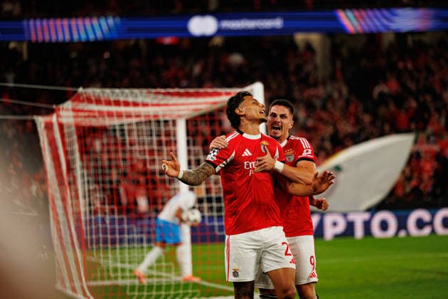 Richard Rios and Franjo Ivanovic seen celebrating after scoring goal during Champions League league phase game between SL Benfica and SSC Napoli (Maciej Rogowski Ball Raw Images) Lisbon Estadio da Luz Portugal Copyright: xMaciejxRogowskix maciejrogowski_benfica_napoli_2526-01