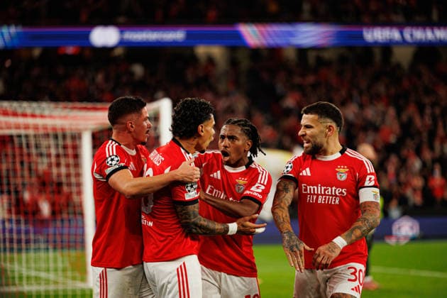 Richard Rios and Franjo Ivanovic seen celebrating after scoring goal during Champions League league phase game between SL Benfica and SSC Napoli (Maciej Rogowski Ball Raw Images) Lisbon Estadio da Luz Portugal Copyright: xMaciejxRogowskix maciejrogowski_benfica_napoli_2526-06