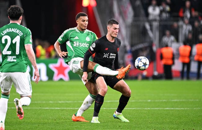 Football, Champions League, Germany, Men, Season 2025 2026, Matchday 6, BayArena Leverkusen Bayer Leverkusen Newcastle United Patrik Schick LEV , Malick Thiaw NEW Action