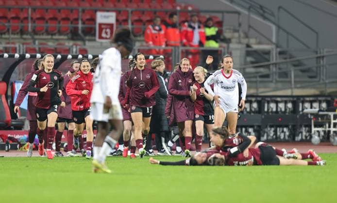 10 12 2025 Soccer season 2025 2026 1 Womens Soccer Bundesliga 11 Matchday 1 FC Nuremberg FCN Club SG Eintracht Frankfurt SGE Sportfoto Zink DaMa xdaxmax cheering joy after the end of the match Team Team of FCN cheers joy after the end of the match