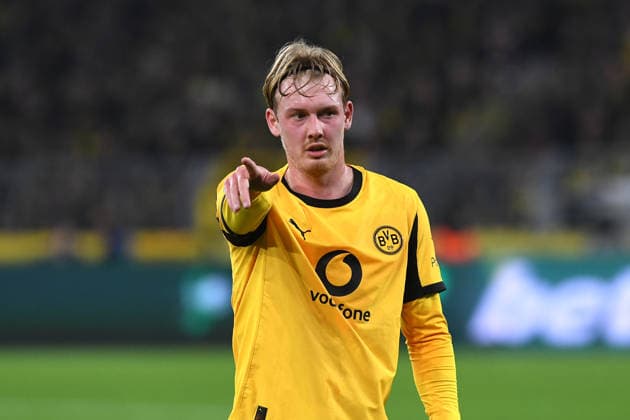 Julian Brandt Borussia Dortmund gestures during the UEFA Champions League 2025 26 League Phase MD6 match between Borussia Dortmund and FK Bodo Glimt at BVB Stadion on December 10, 2025 in Dortmund, Germany, Germany Photo by Ralf Treese DeFodi Images Julian Brandt Borussia Dortmund gestures during the UEFA Champions League 2025 26 League Phase MD6 match between Borussia Dortmund and FK Bodo Glimt at BVB Stadion Dortmund on December 10, 2025 in Dortmund, Germany Photo by Ralf Treese DeFodi Images