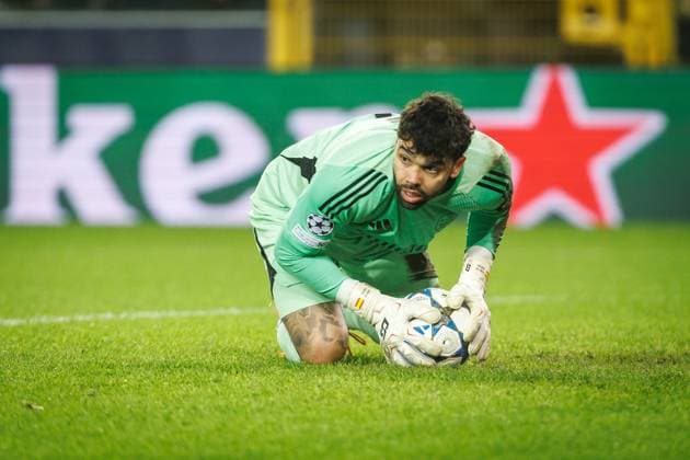 Arsenal s David Raya pictured in action during a soccer game between Belgian soccer team Club Brugge KV and English Arsenal F.C, on Wednesday 10 December 2025 in Brugge, on day 6 (out of 8) of the League phase of the UEFA Champions League tournament. KURTxDESPLENTER  x148019849x