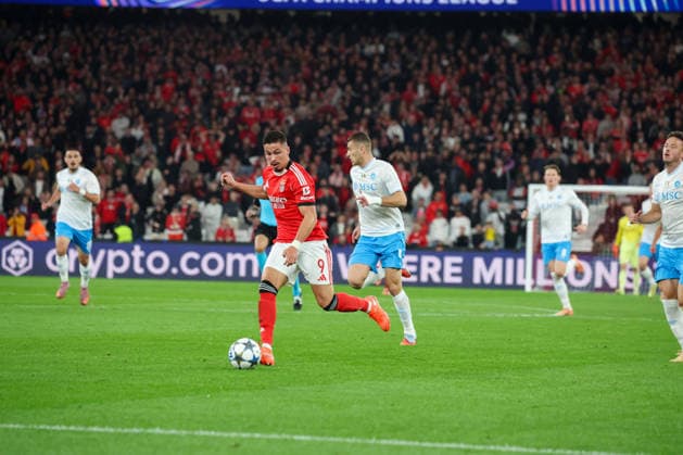 December 10, 2025, Lisbona, Lisbona, PORTOGALLO: Franjo Ivanovic of Benfica During the pre-match press conference, PK, Pressekonferenz on December 10, 2025, between FC Benfica and SCC Napoli in the Champions League at the Da Luz Stadium in Lisbon..In the photo: Lisbona PORTOGALLO - ZUMAs236 20251210_aap_s236_045 Copyright: xFabioxSassox