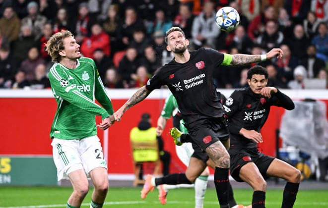 Football, Champions League, Germany, Men, Season 2025 2026, Matchday 6, BayArena Leverkusen Bayer Leverkusen Newcastle United Robert Andrich LEV , Nick Woltemade NEW Action