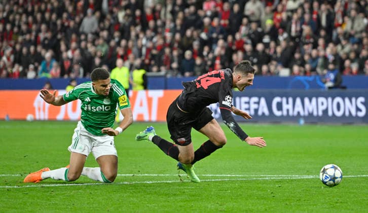 v l Malick Thiaw NEW Patrik Schick Bayer Leverkusen Foul, action, duel, Football Champions League, Matchday 6, Bayer 04 Leverkusen Newcastle United NEW , on 10 12 2025 in Leverkusen Germany UEFA regulations prohibit any use of photographs as image sequences and or quasi video Â