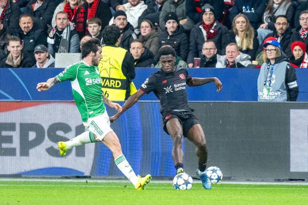10 12 2025, Football UEFA Champions League, Season 2025 2026, Matchday 06, Bayer 04 Leverkusen Newcastle United in the BayArena in Leverkusen duel between Sandro Tonali Newcastle United, 08 and Ernest Poku Bayer 04 Leverkusen, 19 Important note According to UEFA regulations, it is prohibited to use or have used photographs taken in the stadium and or of the match in the form of sequential images and or video-like photo series Photo Kirchner Media Thomas Haesler Copyright: xKirchner-Media ThomasxHaeslerx