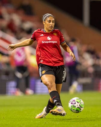 10th December 2025; Leigh Sports Village, Manchester, England; Womens Champions League Football, Manchester United, ManU versus Lyon Women; Gabby George of Manchester United Women crosses the ball  TimxWilliams