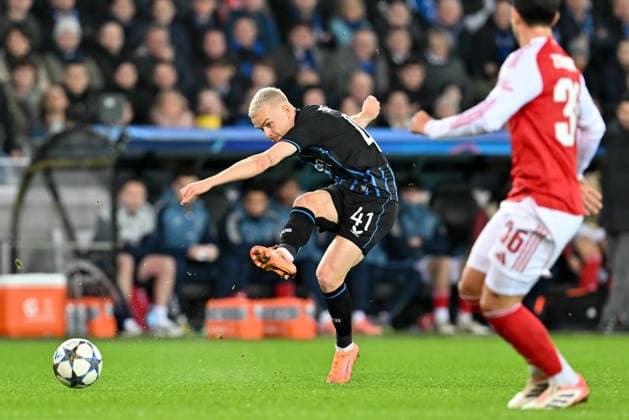 251210 Club Brugge vs Arsenal Hugo Siquet (41) of Club Brugge pictured during the Uefa Champions League 6th matchday in the League phase game in season 2025 - 2026 between Club Brugge KV and Arsenal FC on December 10 , 2025 in Brugge, Belgium. (Photo by David Catry Isosport) Brugge Belgium  Copyright: xDavidxCatryx 20251210DC2_0178