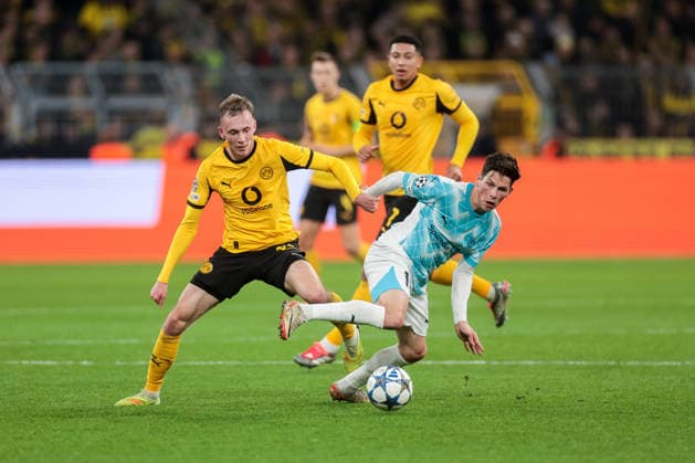 10 12 2025, Football, Season 2025 2026, UEFA Champions League, Matchday 6, Borussia Dortmund FK Bodo Glimt, f l Maximilian Beier Borussia Dortmund , Sondre Brunstad Fet FK Bodo Glimt , Dortmund Signal Iduna Park NRW Germany xRHR PHOTO DEx Copyright: DennisxEwert RHR-FOTOx RHR-FOTO DE