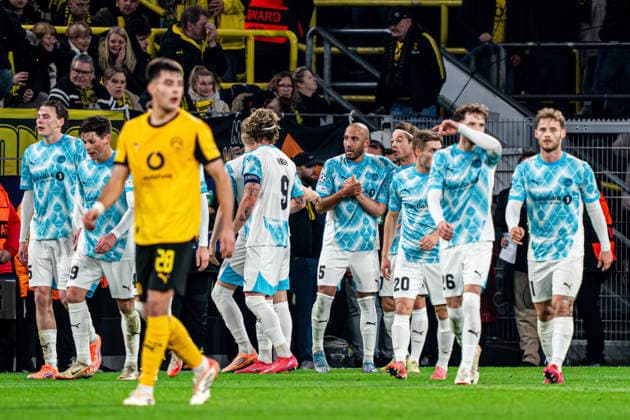 2025-12-10 Borussia Dortmund v FK Bodo Glimt - UEFA Champions League 2025 26 League Phase MD6 DORTMUND, GERMANY - DECEMBER 10: Haitam Aleesami of FK Bodo Glimt, players of FK Bodo Glimt celebrate their first goal during the UEFA Champions League 2025 26 League Phase MD6 match between Borussia Dortmund and FK Bodo Glimt at BVB Stadion Dortmund on December 10, 2025 in Dortmund, Germany. (Photo by Gabriel Calvino Alonso BSR Agency) Dortmund Germany Content not available for redistribution in The Netherlands directly or indirectly through any third parties. Copyright: xBSRxAgencyx