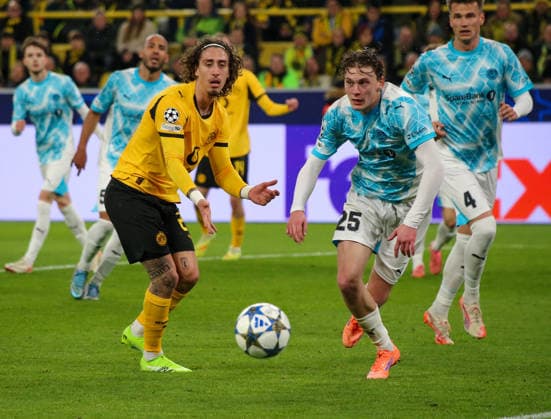 Football UEFA Champions League 2025 26, Matchday 6 League phase Borussia Dortmund vs FK Bodo Glimt Bodo Glimt Signal Iduna Park Stadion Dortmund Fabio Silva Fabio Silva Borussia Dortmund, 21 Isak Määttä Isak Maetta FK Bodo Glimt, 25 Dortmund Copyright: xAymanxAlahmedx