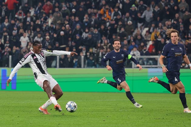 Turin, Italy, 10th December 2025. Jonathan David of Juventus scores to give the hosts a 2-0 lead during the Juventus vs Pafos FC UEFA Champions League match at Juventus Stadium, Turin. Picture credit should read: Jonathan Moscrop Sportimage EDITORIAL USE ONLY. No use with unauthorised audio, video, data, fixture lists, club league logos or live services. Online in-match use limited to 120 images, no video emulation. No use in betting, games or single club league player publications. SPI_041_JM_JUVE_PAFOS_UCL SPI-4325-0041