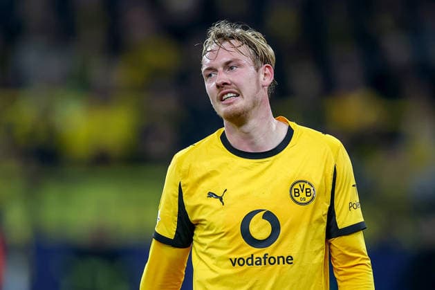 10 12 2025, Football, UEFA Champions League, Borussia Dortmund FK Bodö Glimt, BVB Stadion, Matchday 5, Season 2025 2026 Julian Brandt BVB 10 stands Disappointed gesticulating on the pitch Regulations prohibit any use of photographs as image sequences and or quasi video North Rhine-Westphalia Germany