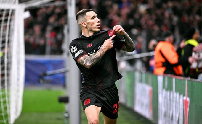 Football, Champions League, Germany, Men, Season 2025 2026, Matchday 6, BayArena Leverkusen Bayer Leverkusen Newcastle United Cheers Alejandro Grimaldo LEV after his goal for 2 2 Cheers, joy, action