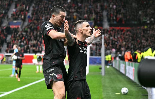 Football, Champions League, Germany, Men, Season 2025 2026, Matchday 6, BayArena Leverkusen Bayer Leverkusen Newcastle United Cheers Alejandro Grimaldo LEV after his goal for 2 2 Cheers, joy, action
