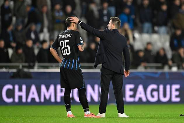 Club Brugge v Arsenal - UEFA Champions League BRUGGE, BELGIUM - DECEMBER 10 : Leko Ivan head coach of Club Brugge and Stankovic Aleksandar midfielder of Club Brugge after the UEFA Champions League 2025 26 League Phase MD6 match between Club Brugge and Arsenal on December 10, 2025 in Brugge, Belgium, 10 12 2025 Brugge Belgium  Copyright: xNicoxVereeckenx
