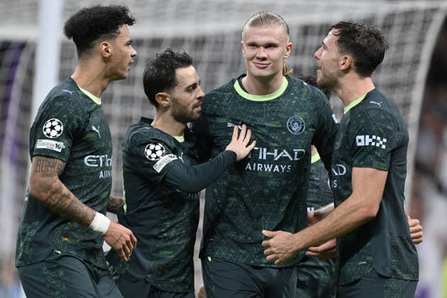 Real Madrid v Manchester City - UEFA Champions League MADRID, SPAIN - DECEMBER 10: Manchester City’s Erling Haaland (2nd R) celebrates his goal with teammates during the UEFA Champions League Matchday 6 game against Real Madrid at Bernabeu Stadium in Madrid, Spain, on December 10, 2025. Burak Akbulut Anadolu Madrid Spain. Editorial use only. Please get in touch for any other usage.  Copyright: x2025xAnadoluxBurakxAkbulutx