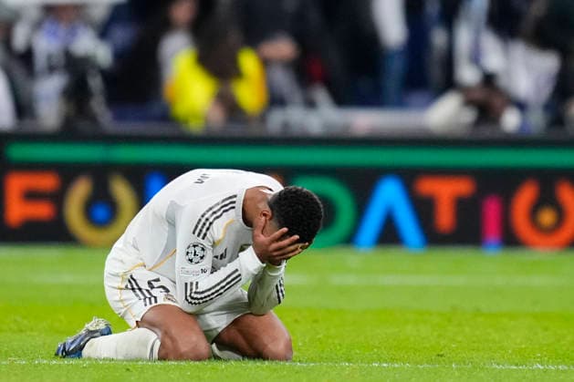 Real Madrid C.F. v Manchester City - UEFA Champions League 2025 26 League Phase MD6 Jude Bellingham central midfield of Real Madrid and England and Rodrygo Goes right winger of Real Madrid and Brazil dejected after loss the UEFA Champions League 2025 26 League Phase MD6 match between Real Madrid C.F. and Manchester City at Estadio Santiago Bernabeu on December 10, 2025 in Madrid, Spain. Madrid Spain  Copyright: xJosexBretonx originalFilename:bretonhernandez-realmadr251210_npHlO.jpg