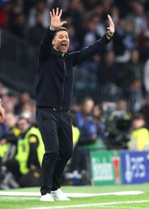 Real Madrid manager Xabi Alonso gestures on the touchline Real Madrid v Manchester City, UEFA Champions League, Group Stage, Football, Bernabeu, Madrid, Spain - 10 Dec 2025Madrid Bernabeu Spain EDITORIAL USE ONLY No use with unauthorised audio, video, data, fixture lists, club league logos or live services. Online in-match use limited to 120 images, no video emulation. No use in betting, games or single club league player publications. Copyright: xKieranxMcManus Shutterstockx 16009961bm