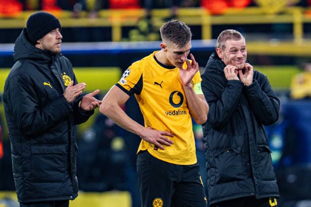 10 12 2025, Borussia Dortmund vs FK Bodo Glimt, UEFA Champions League, Matchday 6 Disappointment at Nico Schlotterbeck Borussia Dortmund, 4 Julian Ryerson Borussia Dortmund, 26 Waldemar Anton Borussia Dortmund, 3 Regulations prohibit any use of photographs as image sequences and or quasi video Copyright: xBahhoxKarax