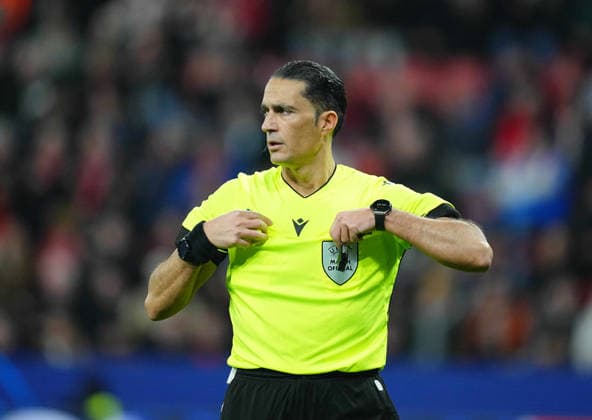 Serdar Gozubuyuk looks on UEFA Champions League 2025 26 League Phase match between Bayer 04 Leverkusen and Newcastle at BayArena on December 10, 2025 in Leverkusen, Germany Photo by Thor Wegner DeFodi Images