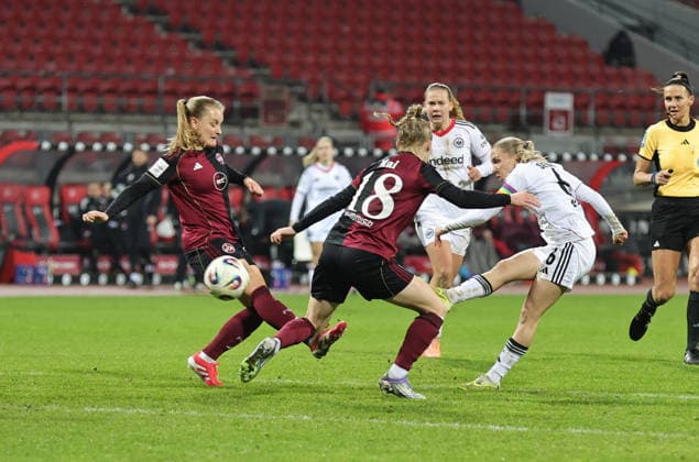 10 12 2025 Soccer Season 2025 2026 1 Womens Soccer Bundesliga 11 Matchday 1 FC Nuremberg FCN Club SG Eintracht Frankfurt SGE Sportfoto Zink DaMa xdaxmax Elisa Senß 6, Eintracht Frankfurt with shot on goal