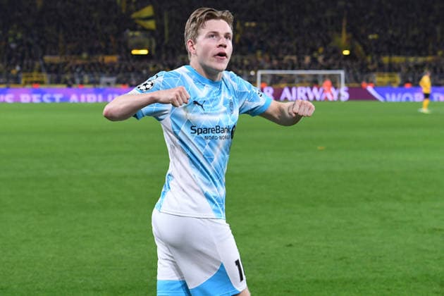 Soccer UEFA Champions League matchday 6 Borussia Dortmund FK Bodö Glimt on 10 12 2025 at the Signal Iduna Park in Dortmund Goal celebration to 2 2 by Jens Petter Hauge Bodö xRx