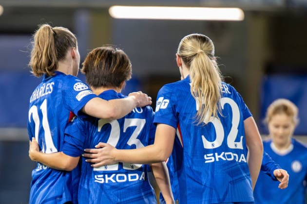 Players of Chelsea celebrate a goal during the match between Chelsea and Roma in the UEFA Women s Champions League - League Stage at Stamford Bridge, London, England on Wednesday 10th December 2025. Copyright: xClairexJeffreyx xSPPx Sportspressphoto_SPR72790