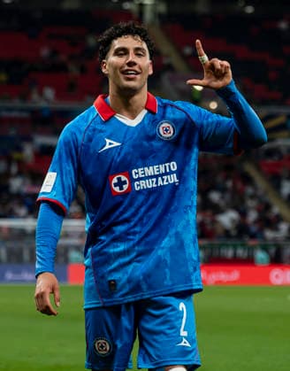 Cruz Azul v CR Flamengo - FIFA Derby of the Americas 2025: FIFA Intercontinental Cup Jorge Sanchez of Cruz Azul celebrates after scoring a goal during the FIFA Derby of the Americas 2025: FIFA Intercontinental Cup, match between Mexico s Cruz Azul and Brazil s CR Flamengo at Ahmad Bin Ali Stadium in Al-Rayyan, Qatar, on December 10, 2025. DOHA Qatar Copyright: xNOUSHADxTHEKKAYILx