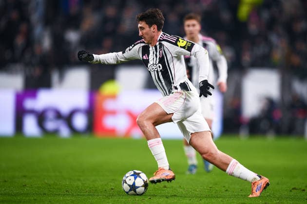 2025-12-10 Juventus v Pafos FC - UEFA Champions League 2025 26 League Phase MD6 TURIN, ITALY - DECEMBER 10: Andrea Cambiaso of Juventus FC during the UEFA Champions League 2025 26 League Phase MD6 match between Juventus and Pafos FC at Allianz Stadium on December 10, 2025 in Turin, Italy. (Photo by Alberto Gandolfo BSR Agency) Turin Italy Content not available for redistribution in The Netherlands directly or indirectly through any third parties. Copyright: xBSRxAgencyx